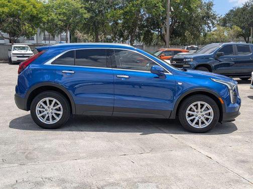 2023 Cadillac XT4 Luxury