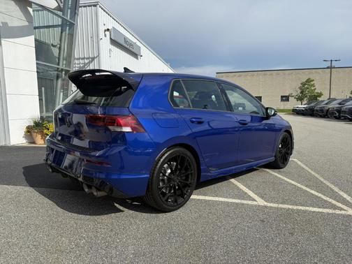 2025 Volkswagen Golf R 2.0T Black Edition