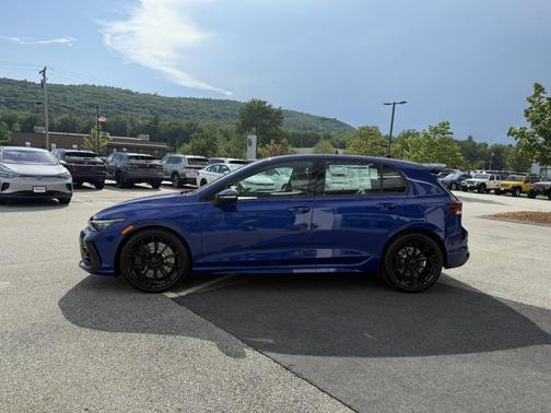 2025 Volkswagen Golf R 2.0T Black Edition