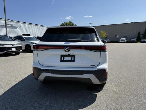 2025 Volkswagen Tiguan 2.0T SE