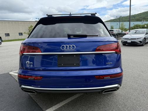 2022 Audi Q5 e 55 S line quattro Premium