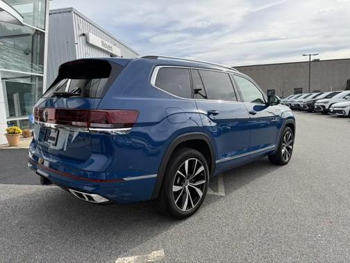 2025 Volkswagen Atlas 2.0T SEL Premium R-Line