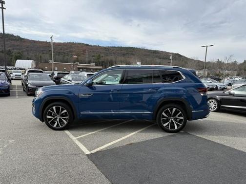 2025 Volkswagen Atlas 2.0T SEL Premium R-Line