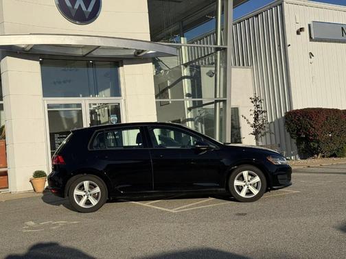 2017 Volkswagen Golf TSI Wolfsburg Edition 4-Door