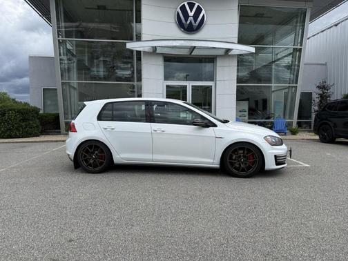 Pure White 2017 Volkswagen Golf GTI Sport 4-Door