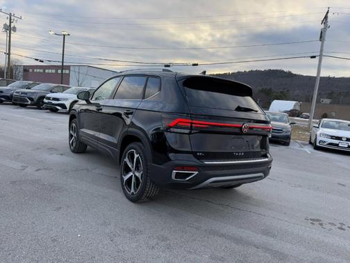 2025 Volkswagen Taos 1.5T SEL