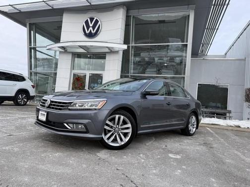 2016 Volkswagen Passat V6 SEL Premium