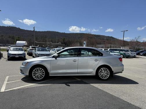 2015 Volkswagen Jetta 1.8T SE