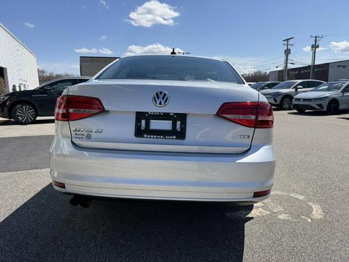 2015 Volkswagen Jetta 1.8T SE