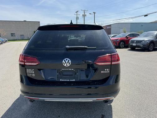 2018 Volkswagen Golf Alltrack TSI SE