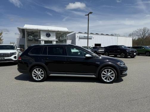 2018 Volkswagen Golf Alltrack TSI SE