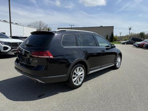 2018 Volkswagen Golf Alltrack TSI SE