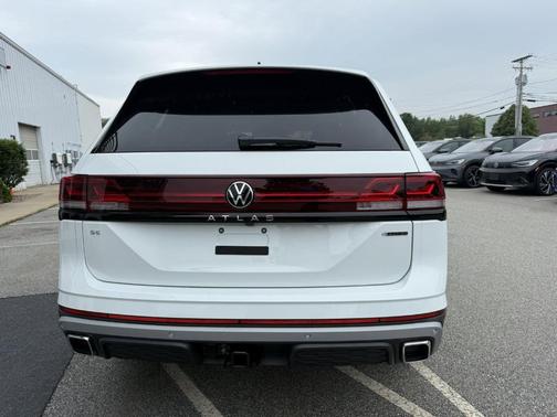2025 Volkswagen Atlas 2.0T Peak Edition