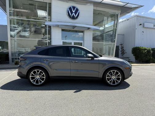 2020 Porsche Cayenne S Coupe AWD