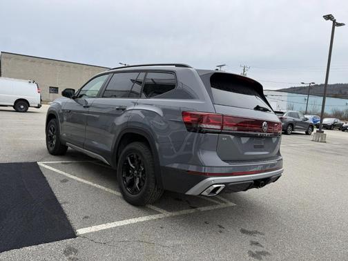 2026 Volkswagen Atlas 2.0T Peak Edition