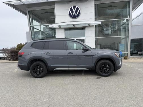2026 Volkswagen Atlas 2.0T Peak Edition