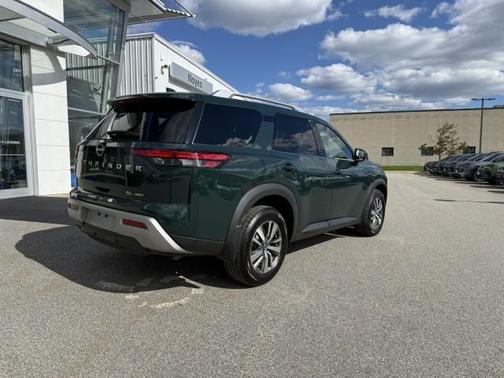 Obsidian Green 2024 Nissan Pathfinder SL