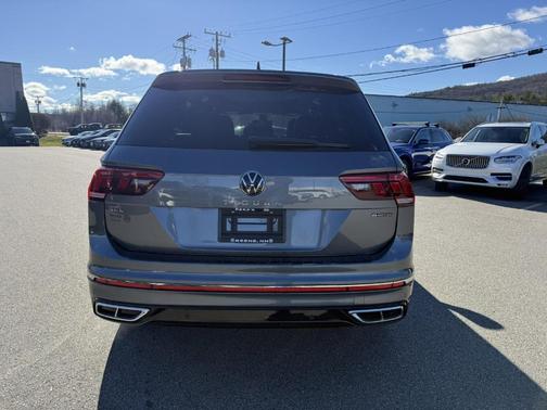2022 Volkswagen Tiguan 2.0T SEL R-Line