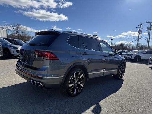 2022 Volkswagen Tiguan 2.0T SEL R-Line