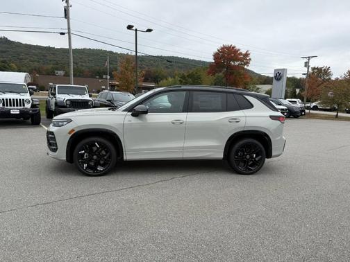 2025 Volkswagen Tiguan 2.0T SE R-Line Black