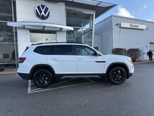 2025 Volkswagen Atlas 2.0T Peak Edition