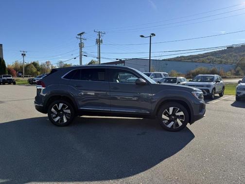 2026 Volkswagen Atlas Cross Sport 2.0T SEL
