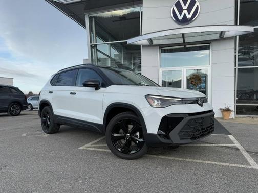 2025 Volkswagen Taos 1.5T SE Black