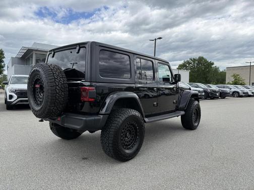 Black Clearcoat 2018 Jeep Wrangler Unlimited Sahara