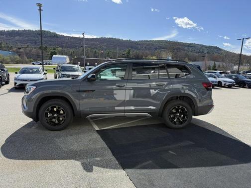 Pure Gray 2026 Volkswagen Atlas 2.0T Peak Edition