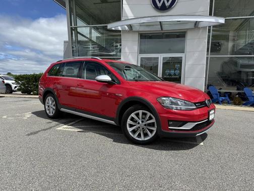 2019 Volkswagen Golf Alltrack TSI S