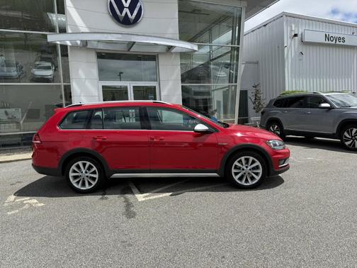 2019 Volkswagen Golf Alltrack TSI S