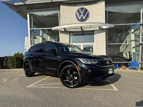 2023 Volkswagen Tiguan 2.0T SE R-Line Black