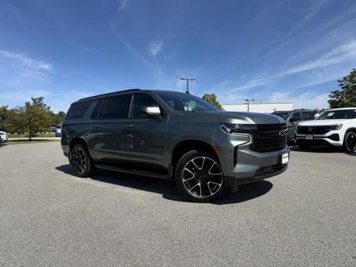 2023 Chevrolet Suburban RST