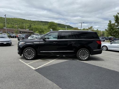 2021 Lincoln Navigator L Reserve
