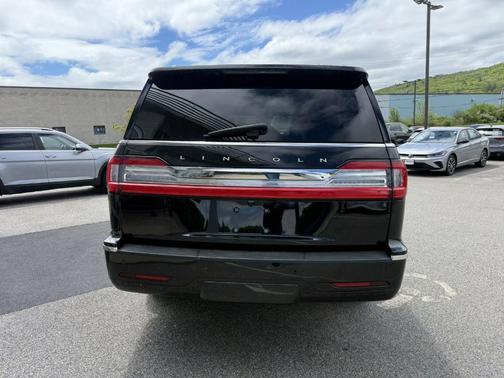 2021 Lincoln Navigator L Reserve