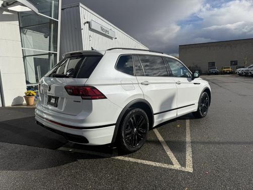2022 Volkswagen Tiguan 2.0T SE R-Line Black