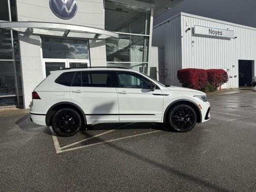 2022 Volkswagen Tiguan 2.0T SE R-Line Black