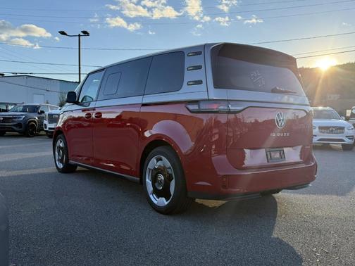 2025 Volkswagen ID. Buzz Pro S Plus