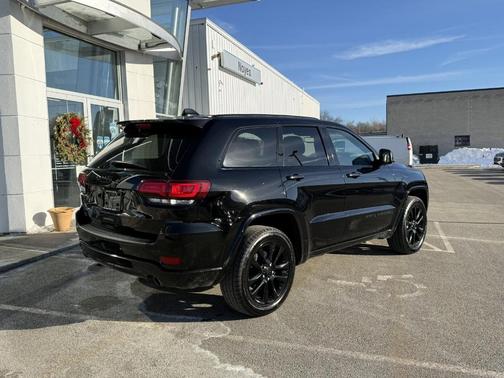 2020 Jeep Grand Cherokee Altitude