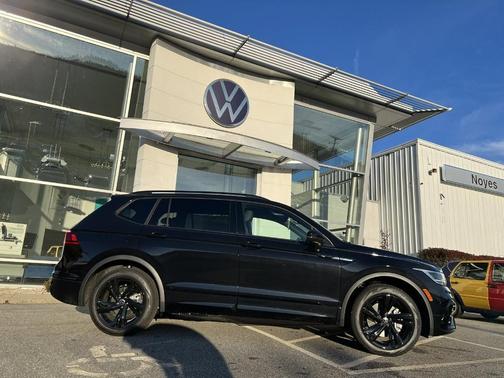 2024 Volkswagen Tiguan 2.0T SE R-Line Black
