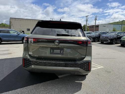 Avocado Green 2026 Volkswagen Tiguan 2.0T SEL R-Line Turbo