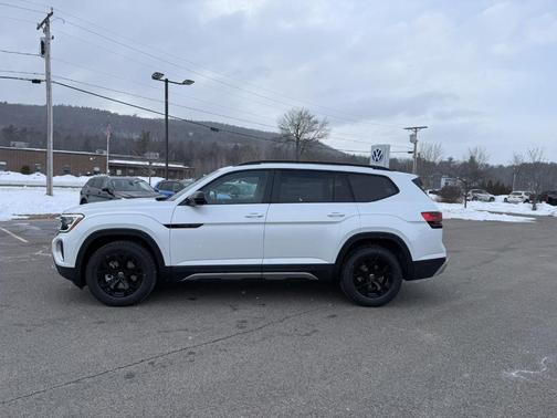 2026 Volkswagen Atlas 2.0T Peak Edition
