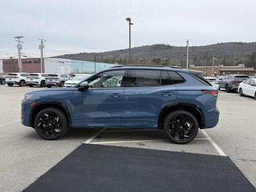 Monterey Blue Pearl 2026 Volkswagen Tiguan 2.0T SE R-Line Black
