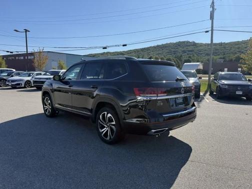 2022 Volkswagen Atlas 2.0T SEL