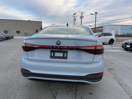 2025 Volkswagen Jetta 1.5T SE