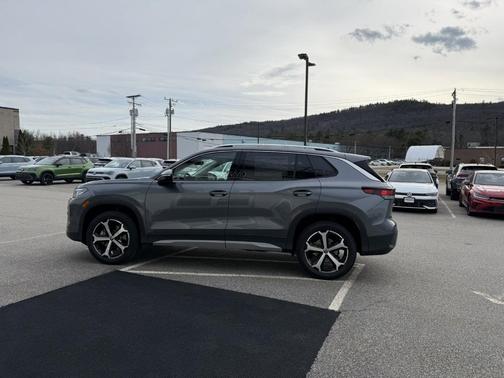 Platinum Gray Metallic 2026 Volkswagen Tiguan 2.0T SE