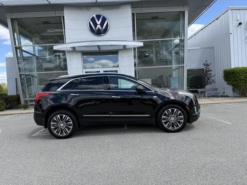 Stellar Black Metallic 2019 Cadillac XT5 Premium Luxury