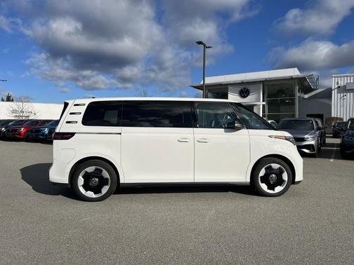 2025 Volkswagen ID. Buzz Pro S