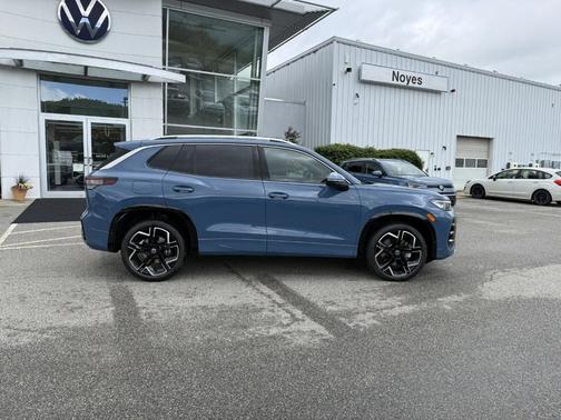 Monterey Blue Pearl 2026 Volkswagen Tiguan 2.0T SEL