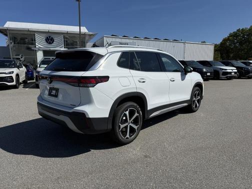 2025 Volkswagen Tiguan 2.0T SE